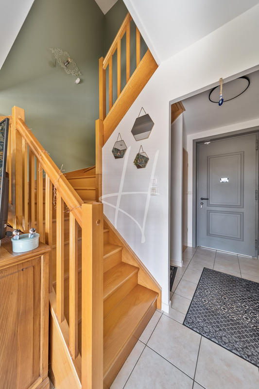 Maison - 96 m² - 5 pièces