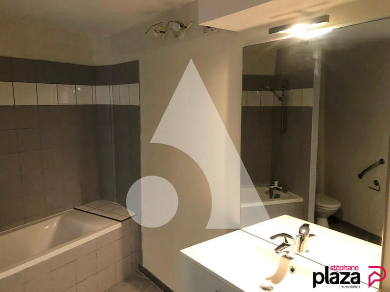 Immeuble - 175 m² - 7 pièces