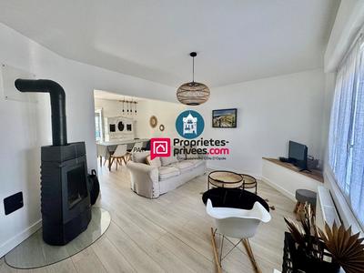Maison - 133 m² - 8 pièces