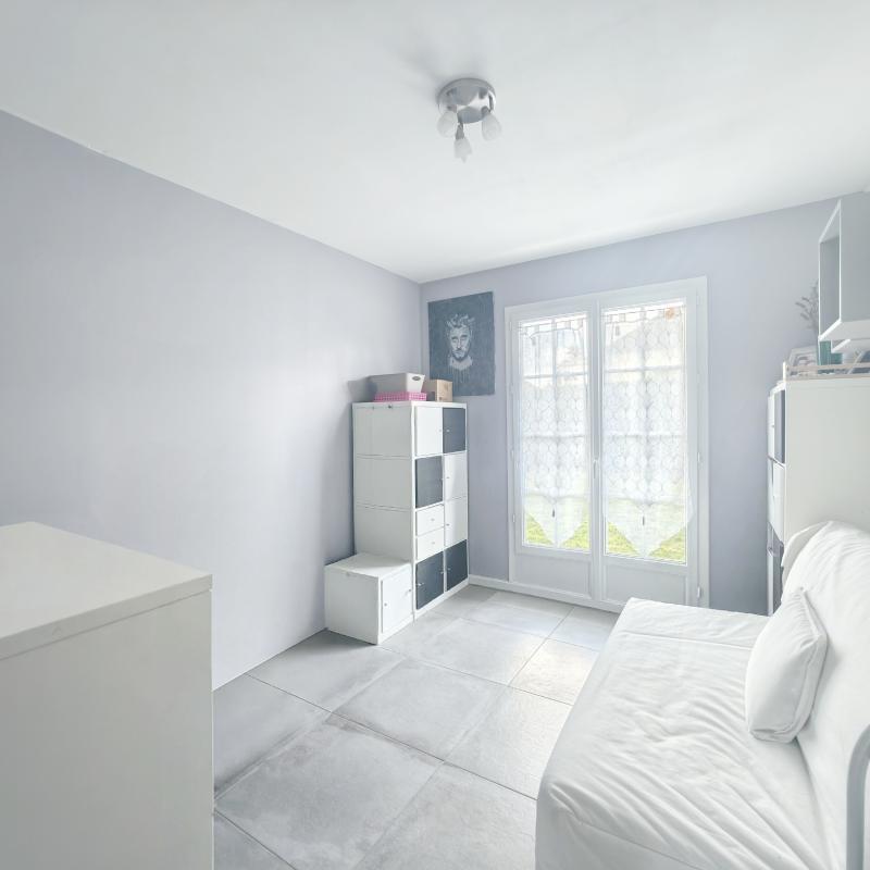 Pavillon - 150 m² - 6 pièces