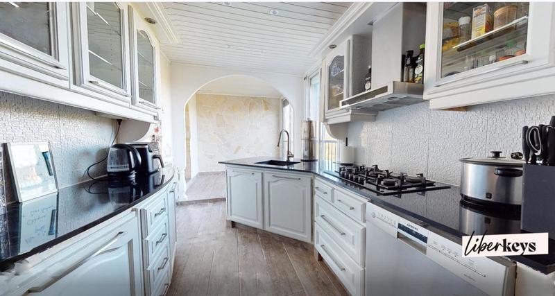 Appartement - 85 m² - 4 pièces