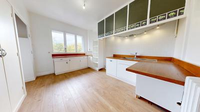 Appartement - 144 m² - 5 pièces