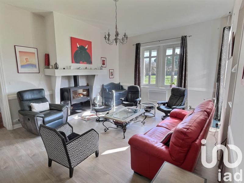 Maison - 200 m² - 9 pièces