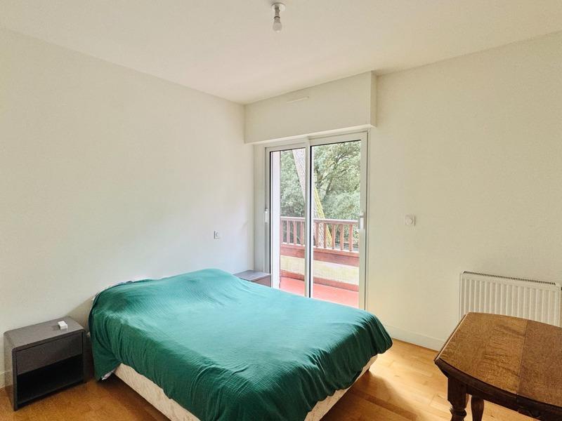 Maison - 201 m² - 9 pièces