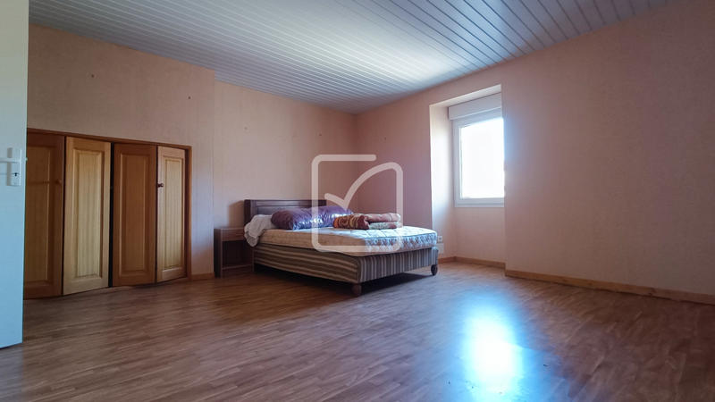 Maison - 190 m² - 5 pièces