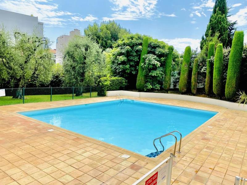 Studio - 27 m² - 1 pièce