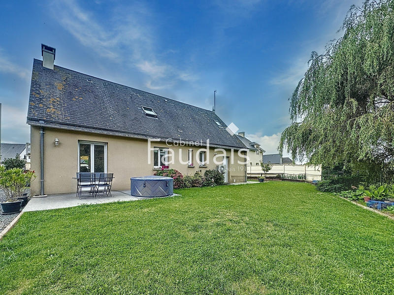 Maison - 141 m² - 7 pièces