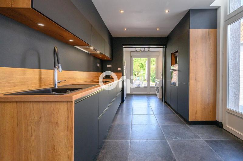 Maison de ville - 218 m² - 8 pièces