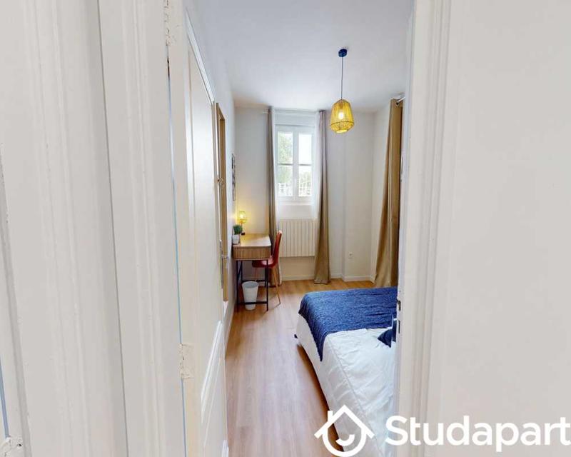 Chambre - 60 m² - 1 pièce