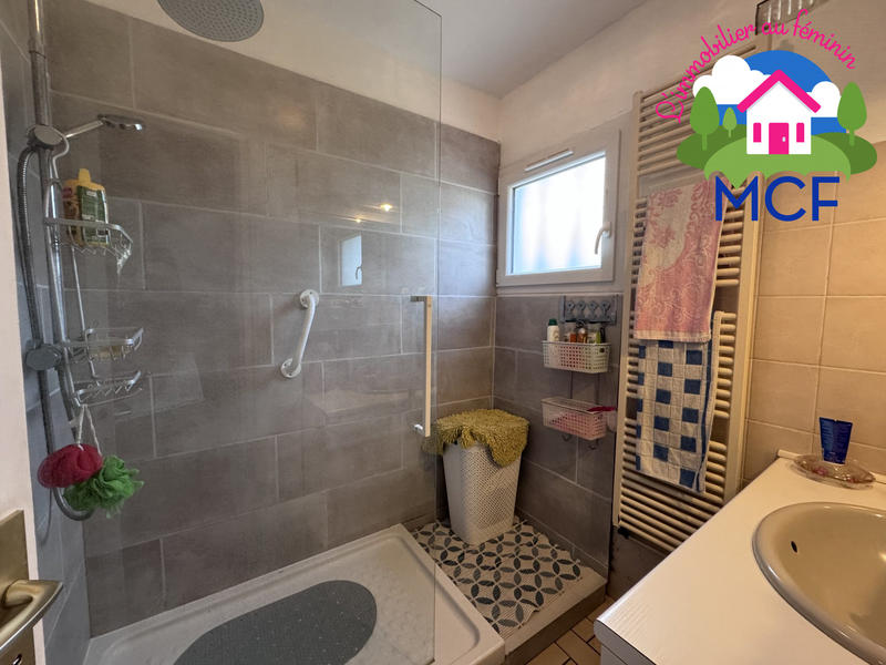 Maison traditionnelle - 121 m² - 7 pièces