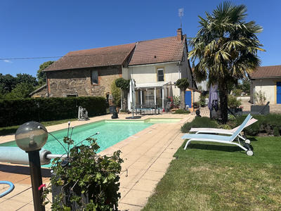 Maison - 107 m² - 5 pièces