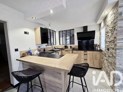 Maison - 176 m² - 6 pièces