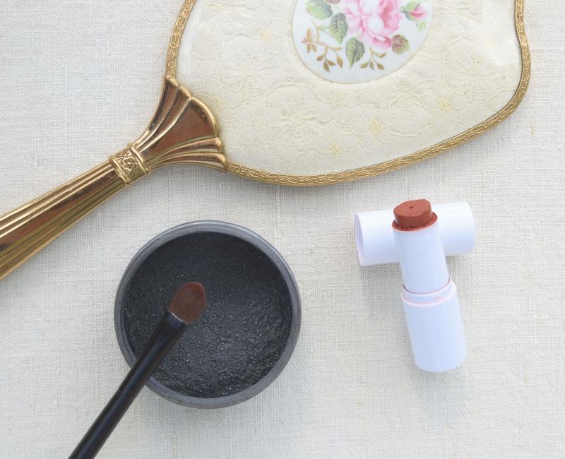 Atelier fabrication de maquillage