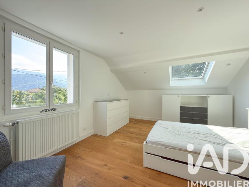 Maison - 208 m² - 6 pièces