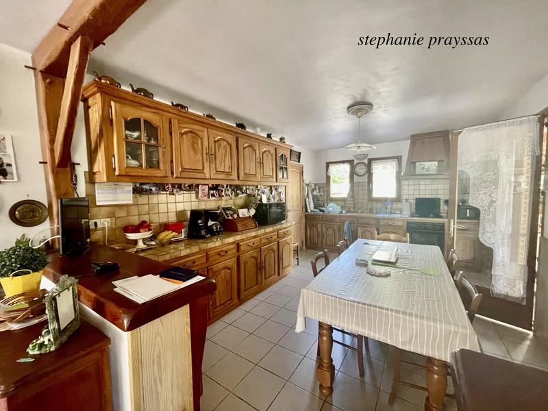 Corps de ferme - 300 m² - 10 pièces