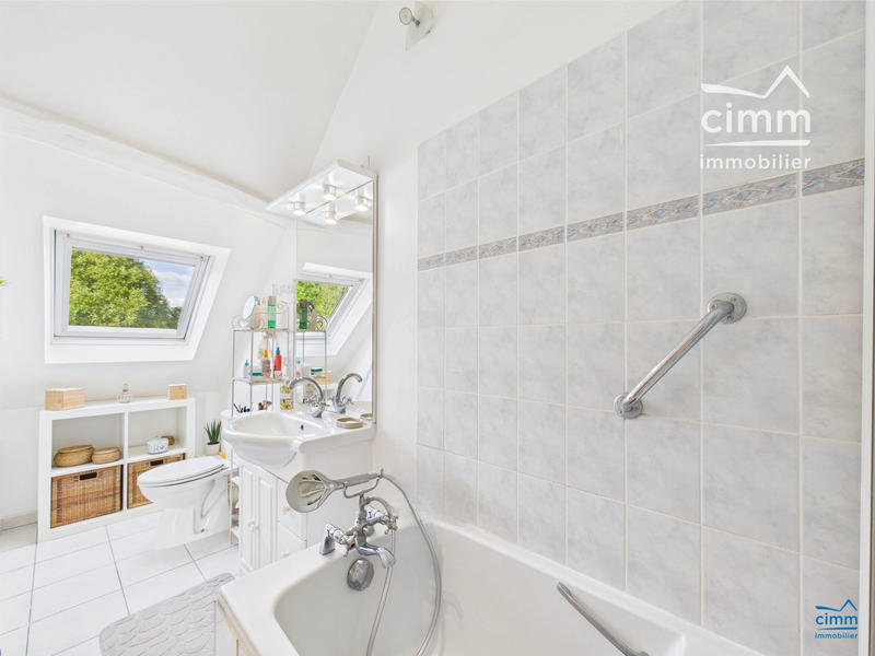 Maison - 162 m² - 5 pièces