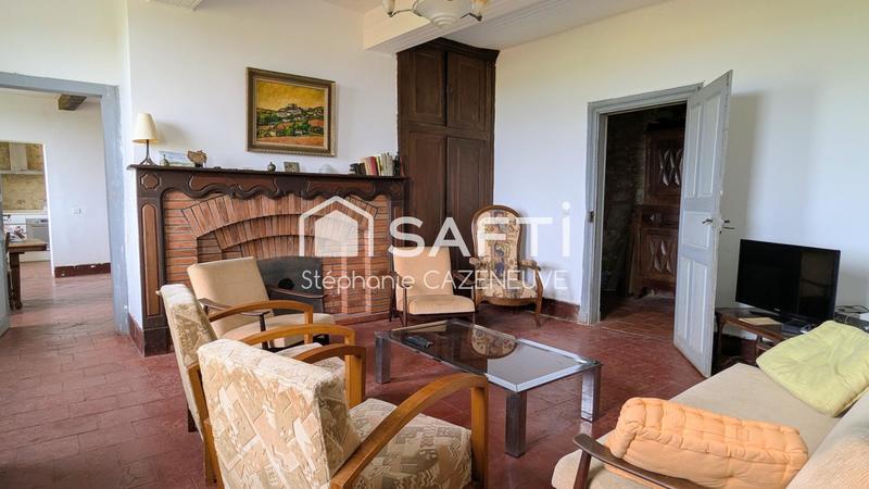 Maison - 233 m² - 9 pièces