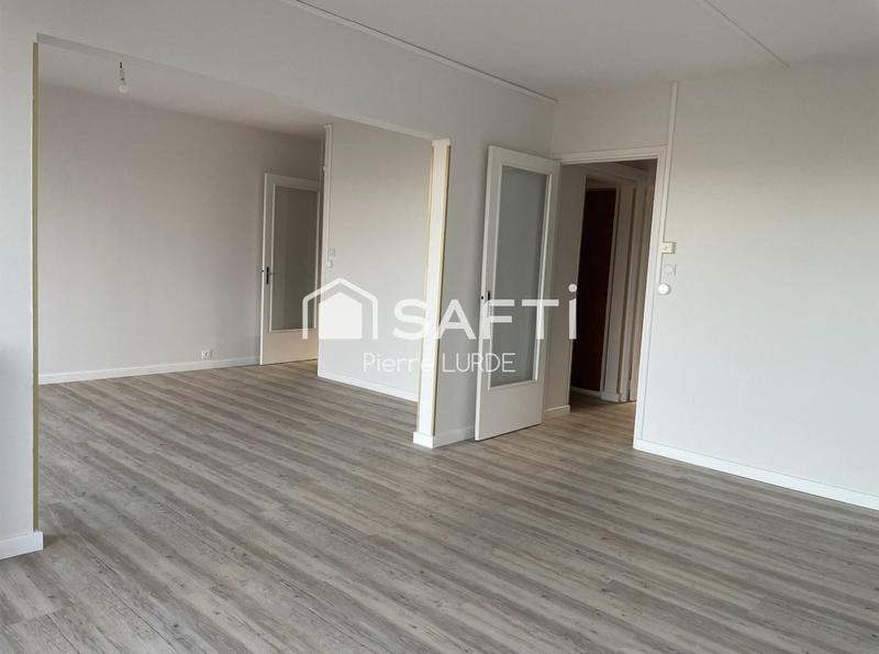 Appartement - 95 m² - 5 pièces
