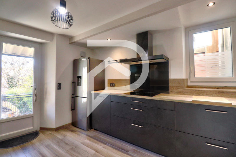 Maison de village - 96 m² - 3 pièces