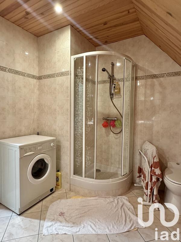 Maison - 210 m² - 8 pièces