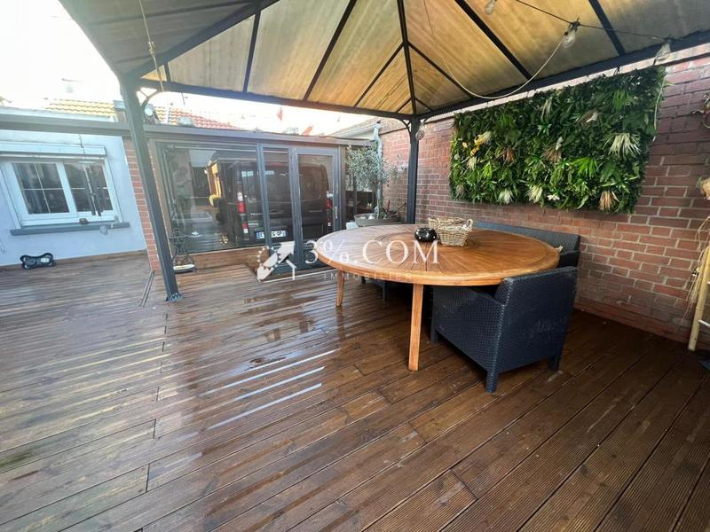 Maison - 187 m² - 6 pièces