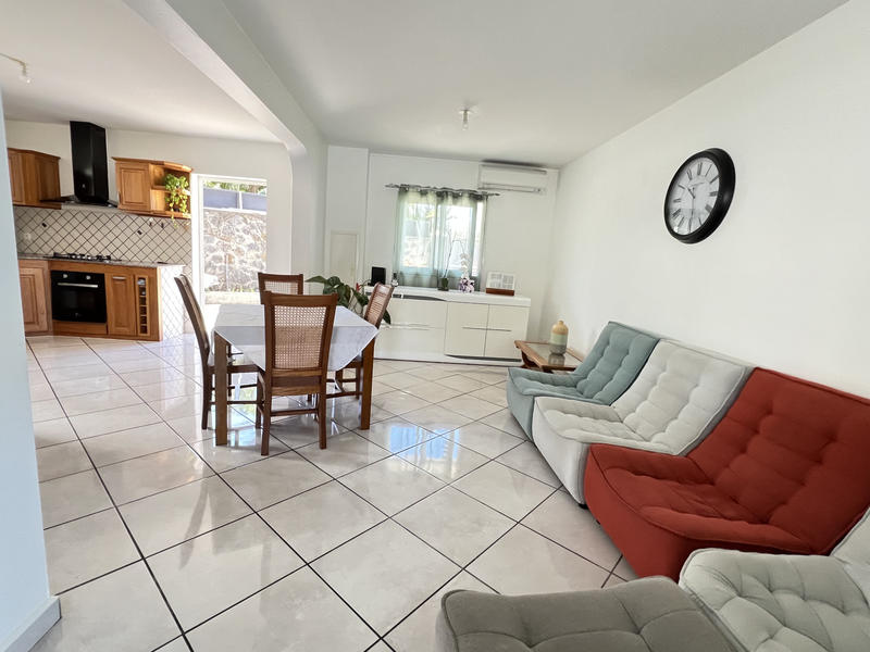 Maison - 110 m² - 5 pièces