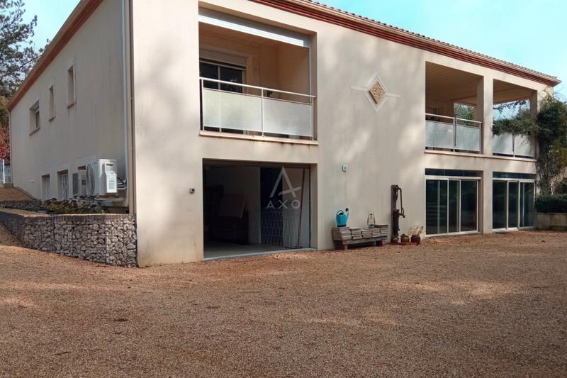 Maison - 176 m² - 5 pièces