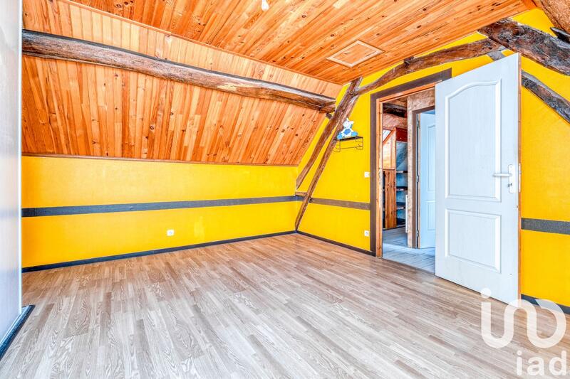 Maison - 137 m² - 7 pièces