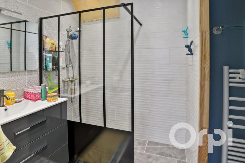 Maison - 192 m² - 8 pièces