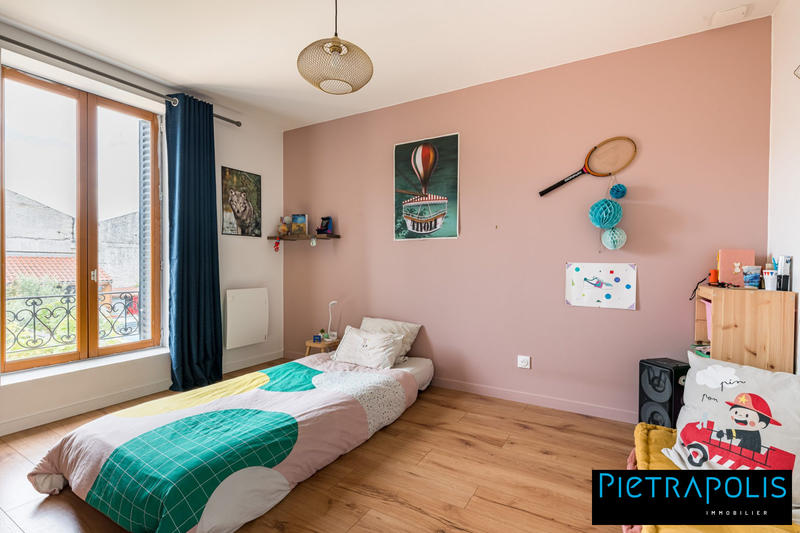 Maison - 122 m² - 5 pièces