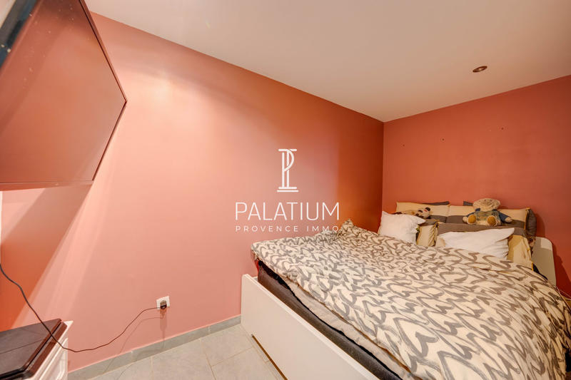 Maison - 221 m² - 5 pièces