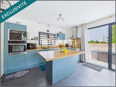 Maison - 94 m² - 4 pièces