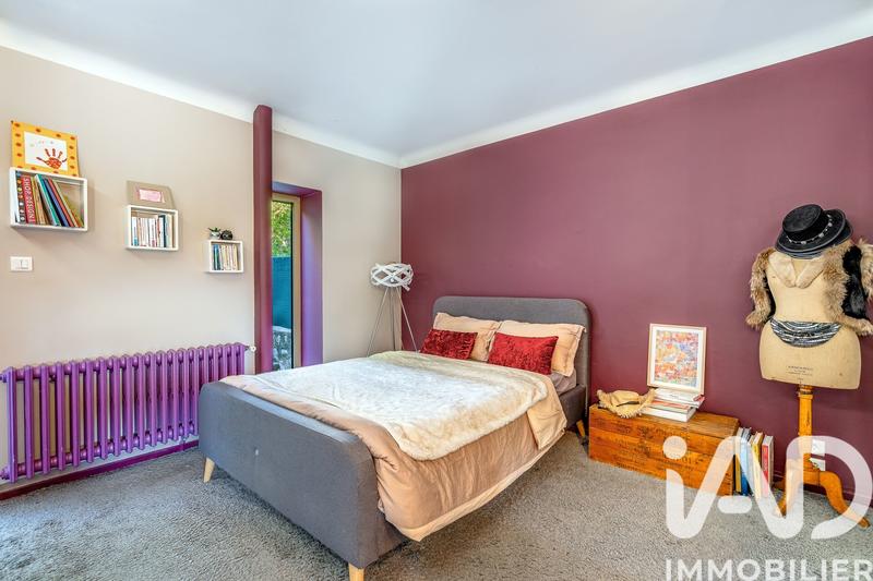 Maison - 234 m² - 7 pièces