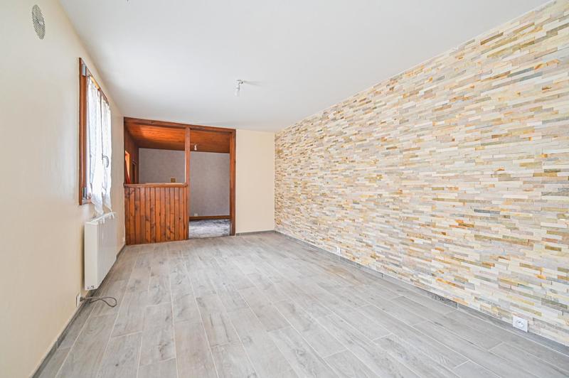 Maison - 98 m² - 5 pièces