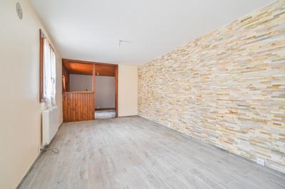 Maison - 98 m² - 5 pièces