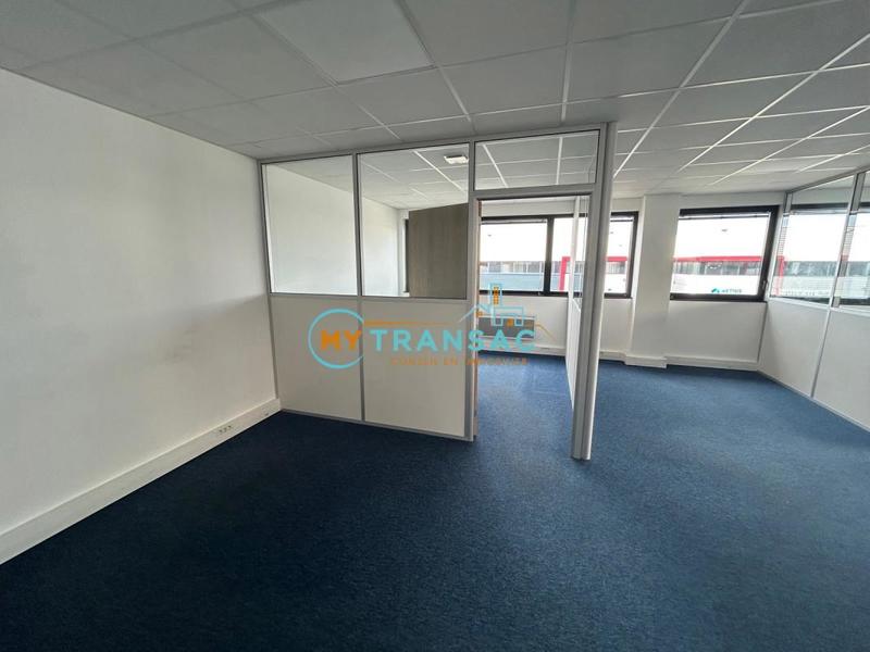 Local d'activités - 226 m²