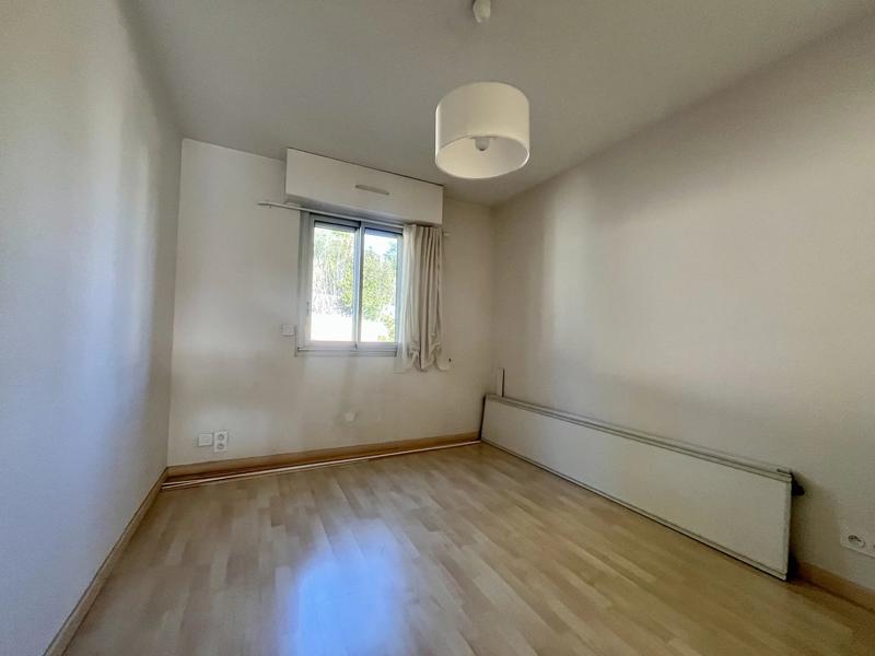 Appartement - 90 m² - 3 pièces