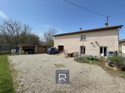 Maison traditionnelle - 94 m² - 4 pièces