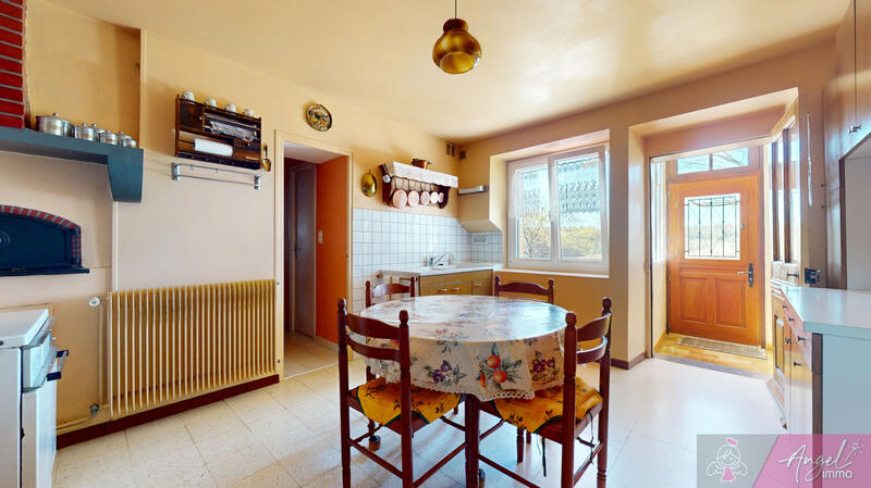 Maison - 122 m² - 6 pièces