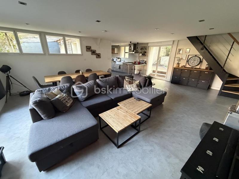 Maison - 105 m² - 5 pièces