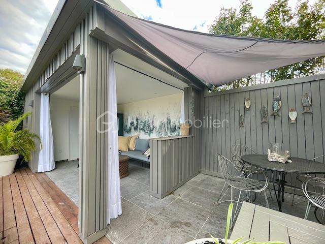 Villa - 185 m² - 6 pièces