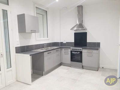 Maison - 94 m² - 4 pièces