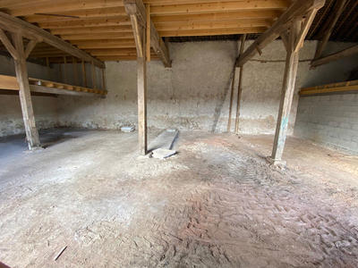 Local d'activité / Entrepôt - 150 m²