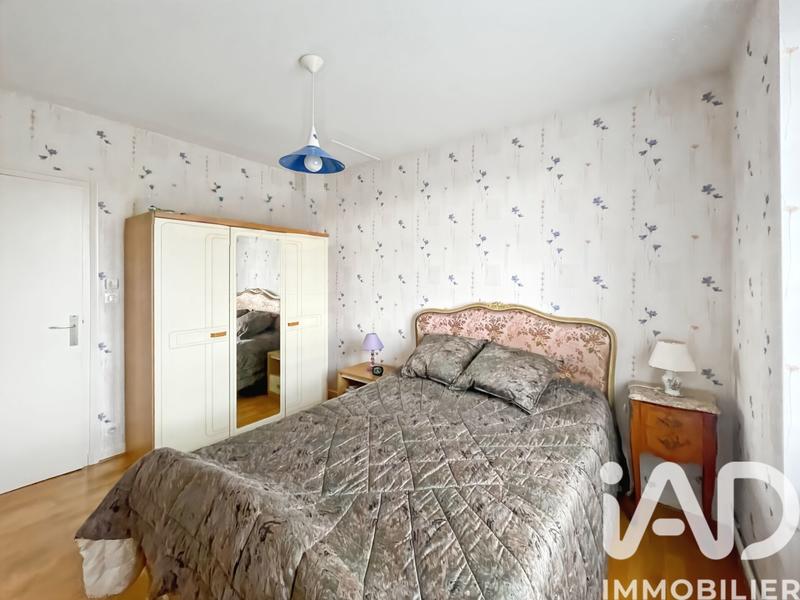 Maison - 180 m² - 7 pièces