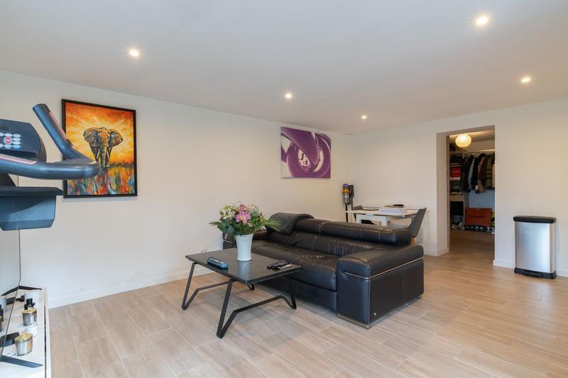 Villa - 220 m² - 7 pièces