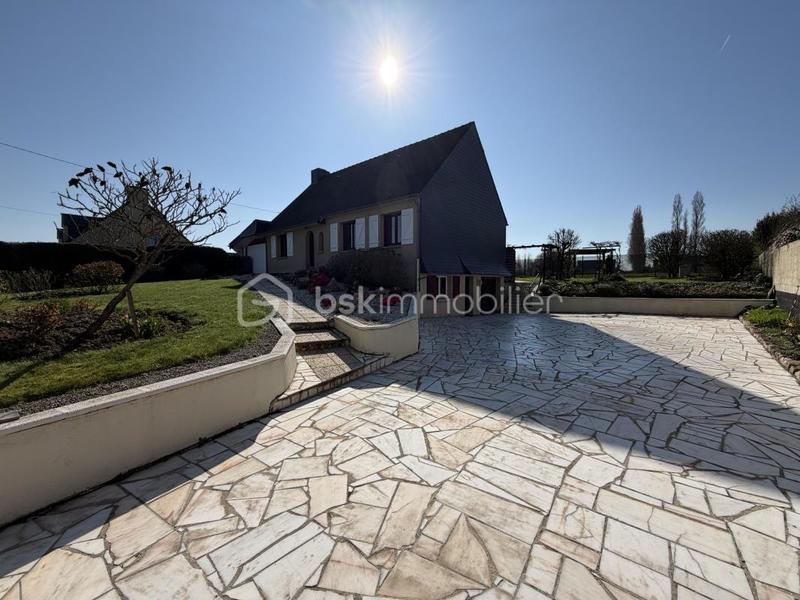 Maison traditionnelle - 82 m² - 4 pièces