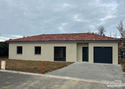 Maison - 100 m² - 4 pièces