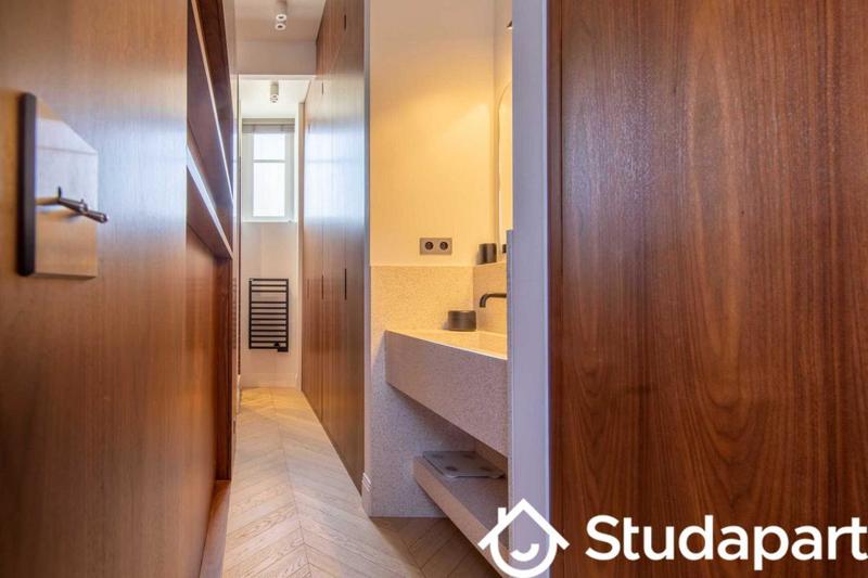 Appartement - 160 m² - 5 pièces