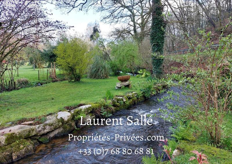 Moulin - 220 m² - 11 pièces