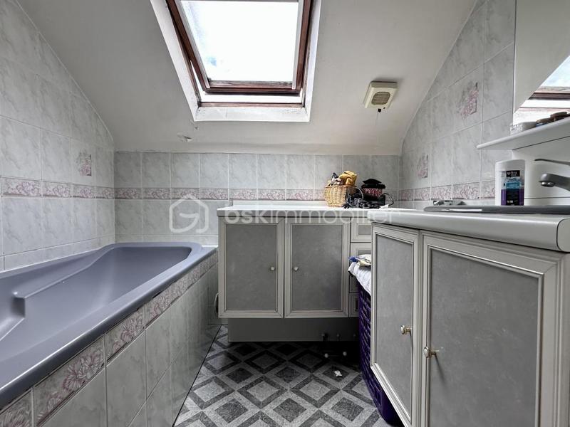 Maison - 92 m² - 5 pièces